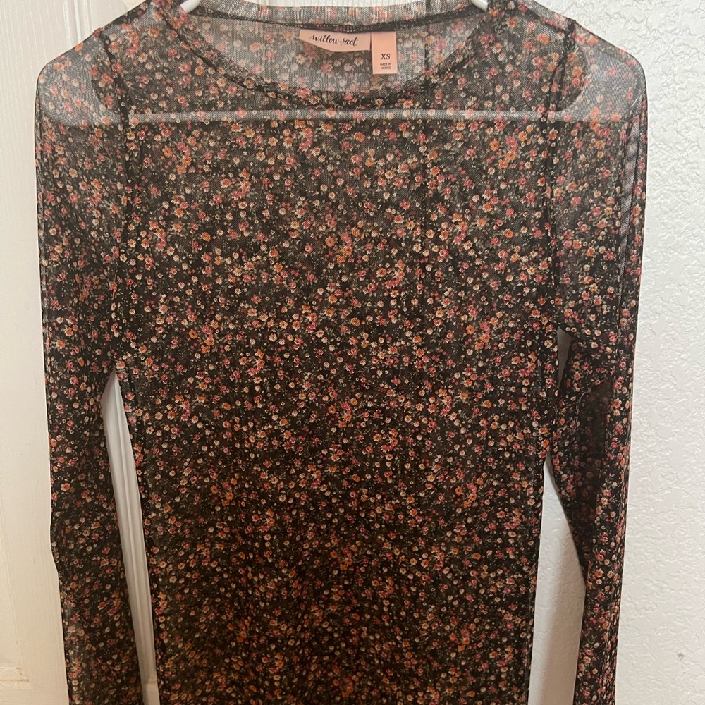 Willow & Root Floral Mesh LS Top